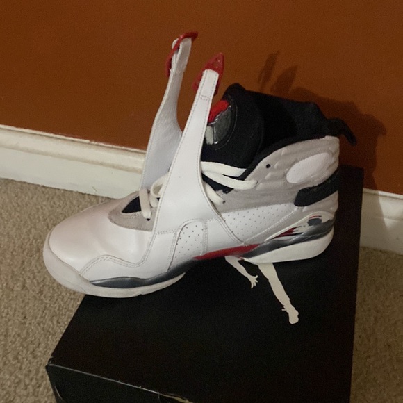 Jordan 8 retro white size 7y - Picture 3 of 6